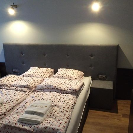 Gosciniec Krepa Hotel Lipsko Luaran gambar