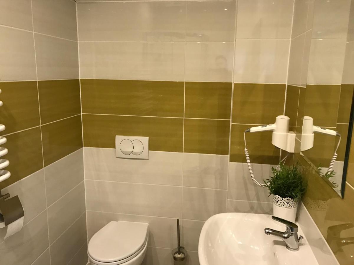 Gosciniec Krepa Hotel Lipsko Luaran gambar